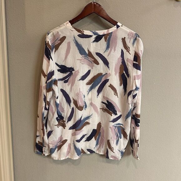 Hanro of Switzerland Sleep and Lounge Long Sleeve Lounge Shirt size small - Picture 5 of 5